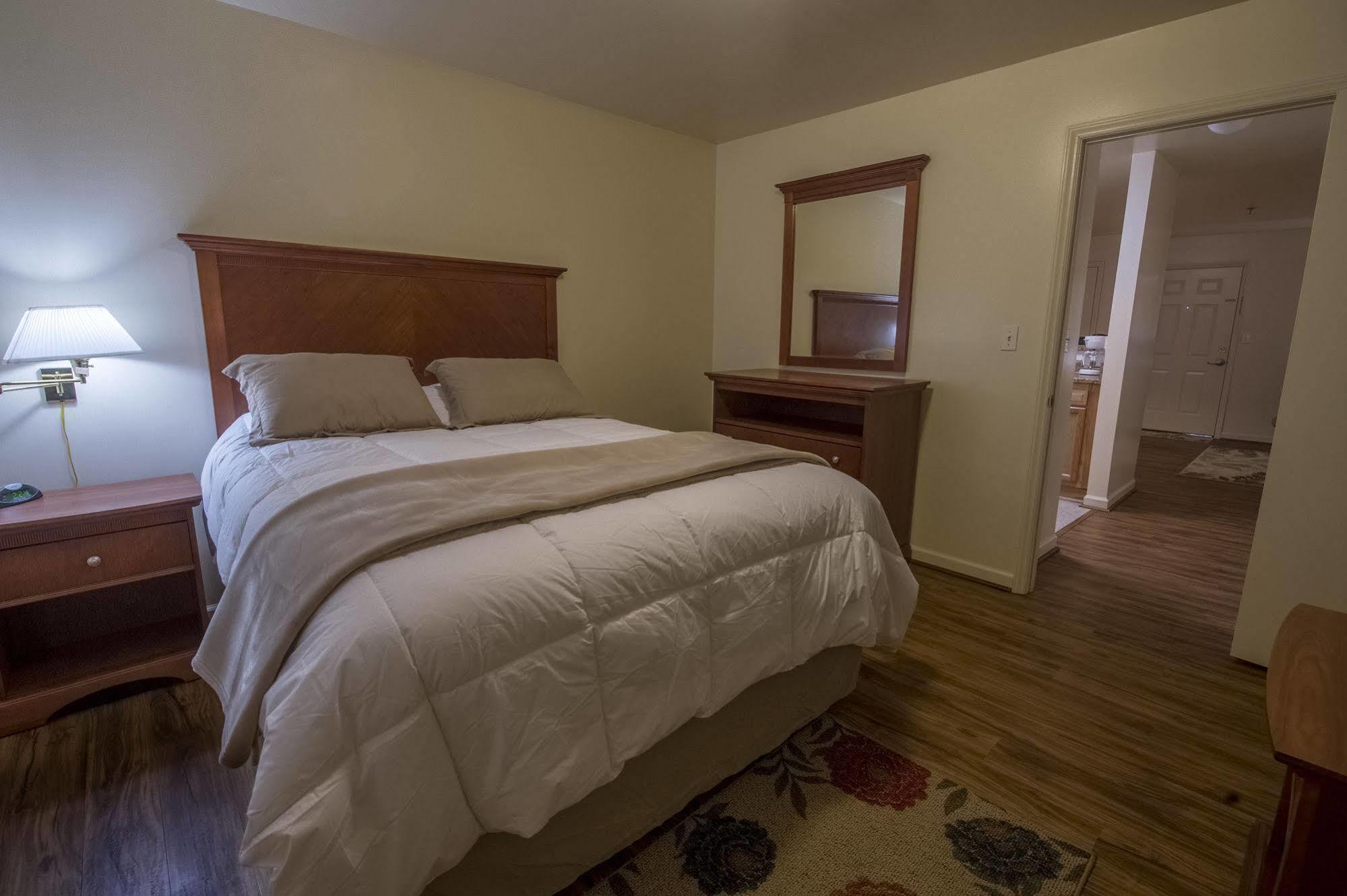 Affordable Corporate Suites Of Линчберг Экстерьер фото